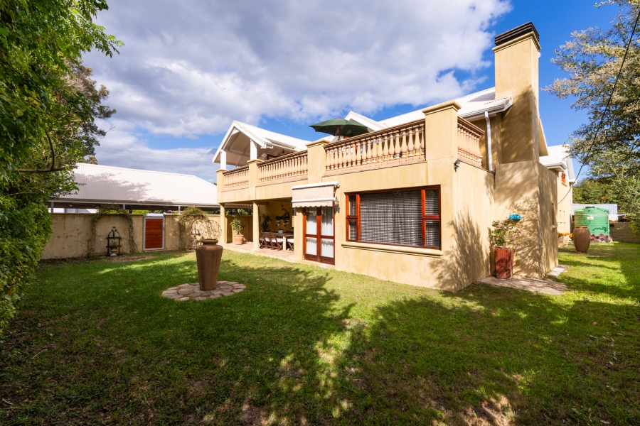 5 Bedroom Property for Sale in Northcliff Western Cape